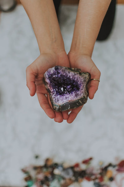 Manifesting with Crystals: Unleashing Your Superpower