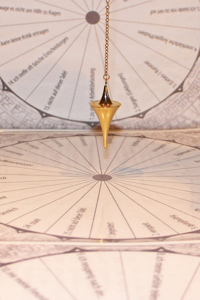 How to Use a Pendulum: The Ultimate Guide for Beginners
