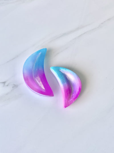 "Embrace Lunar Magic: Pink/Blue Dyed Aura Selenite Moon"